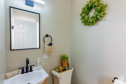 Tiny photo for 1573 E 5600 S, Holladay, UT 84121 (MLS # 2181475)