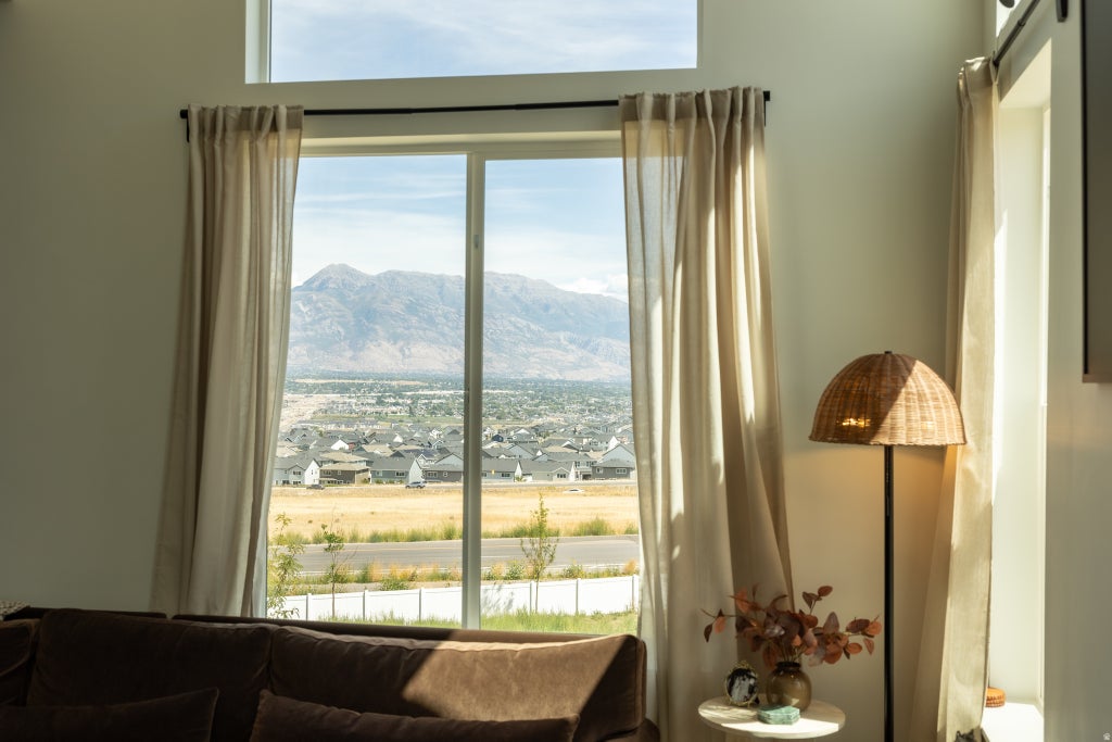 Photo of 2672 N BLUE DAWN LN, Saratoga Springs, UT 84045 (MLS # 2179995)