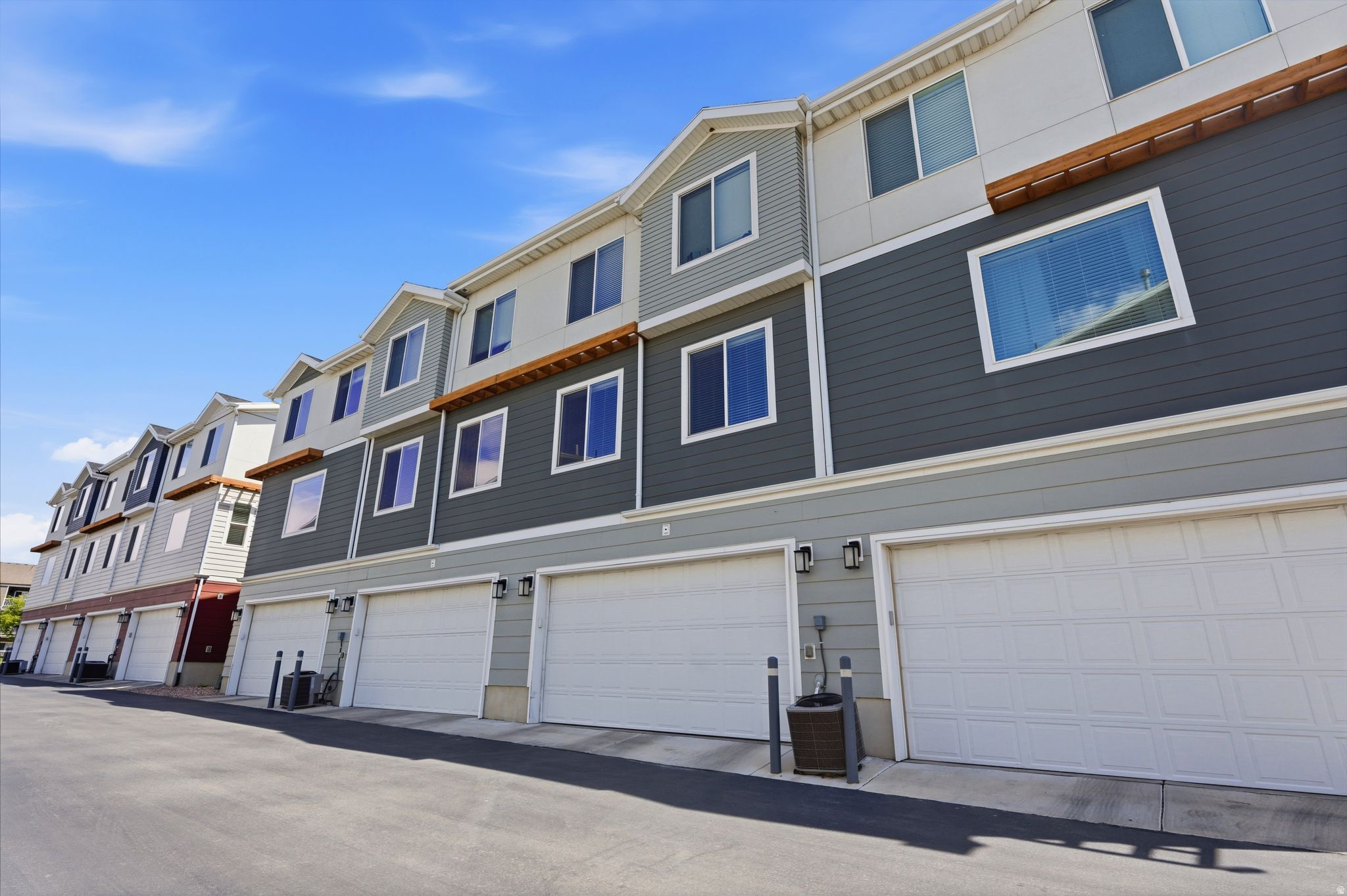 LEXINGTON TOWNS PHAS - Residential