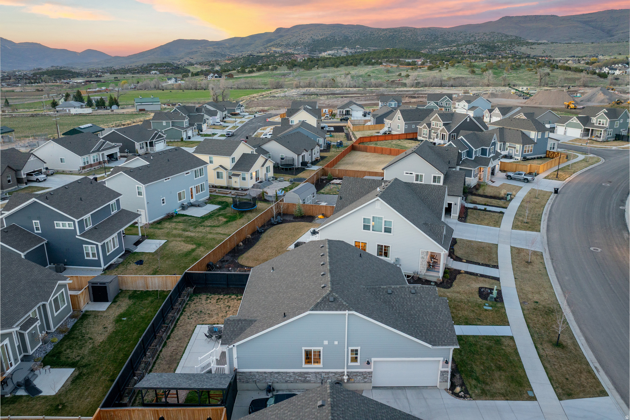 COTTAGES AT OLD FARM - Residential