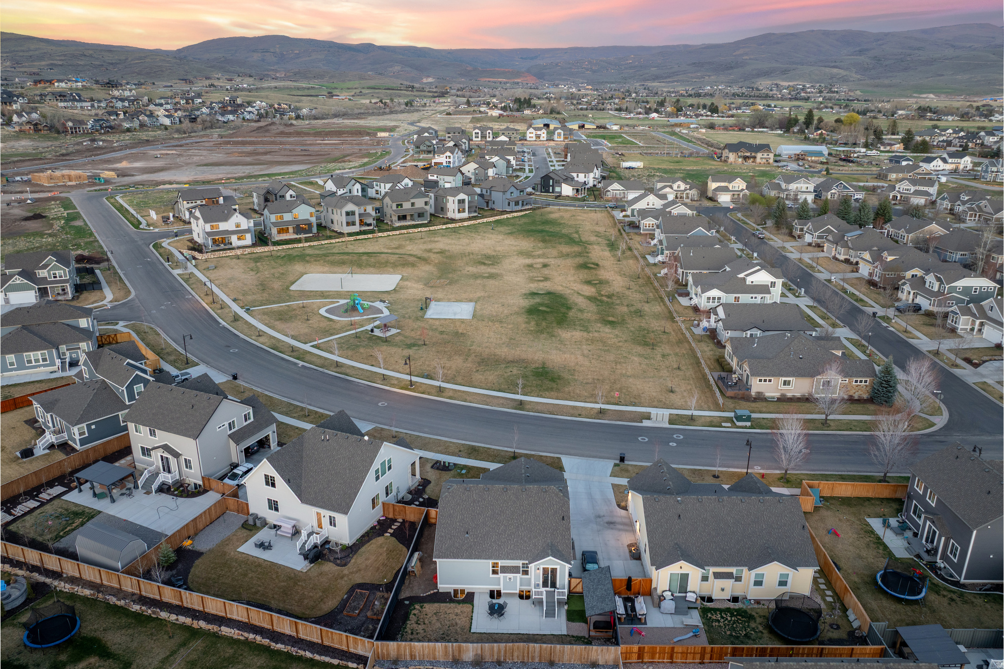 COTTAGES AT OLD FARM - Residential