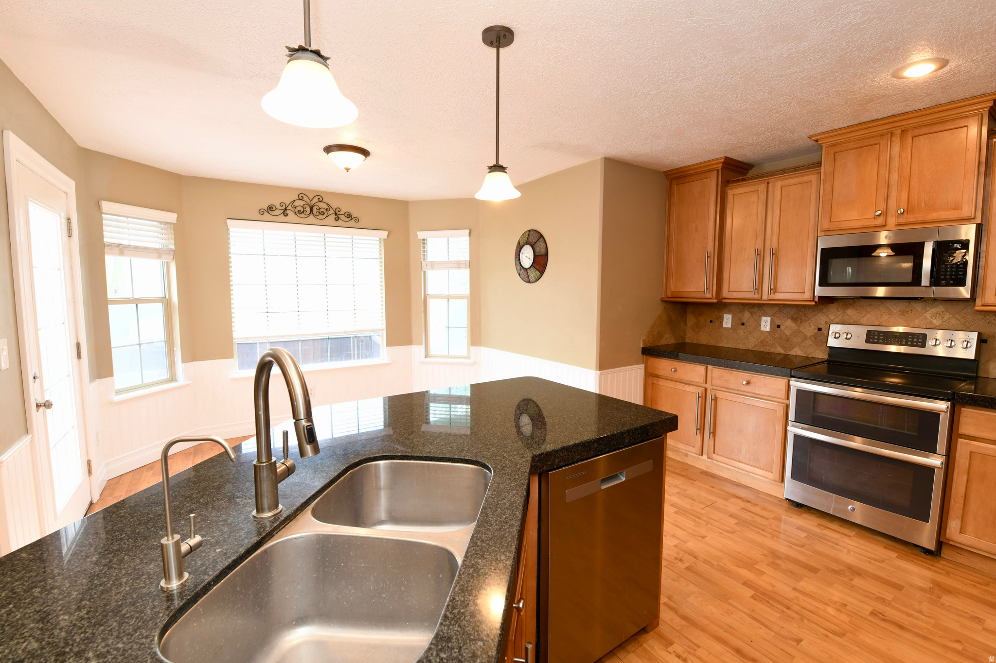 HARVEST HOMES - Residential