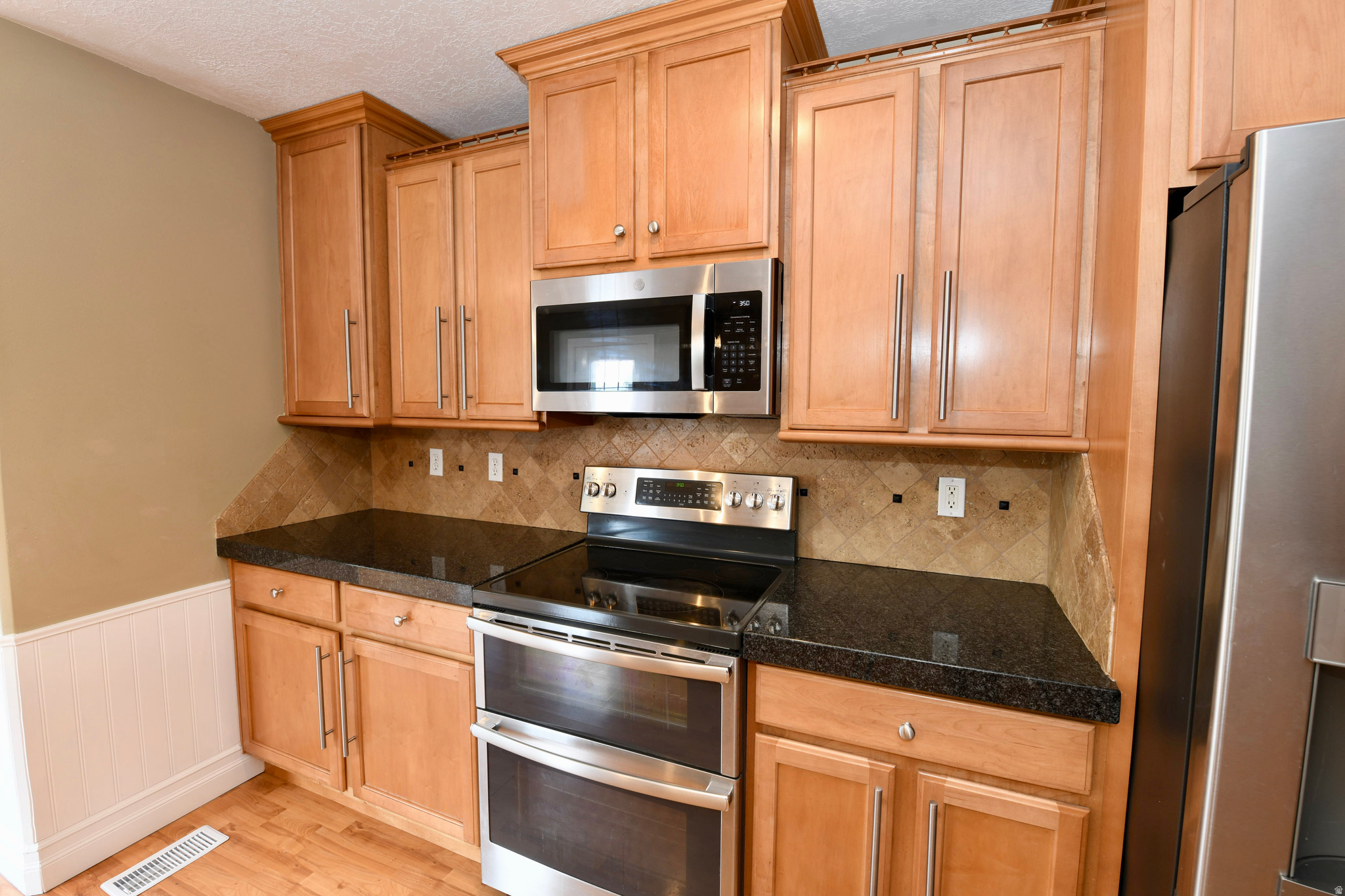 HARVEST HOMES - Residential