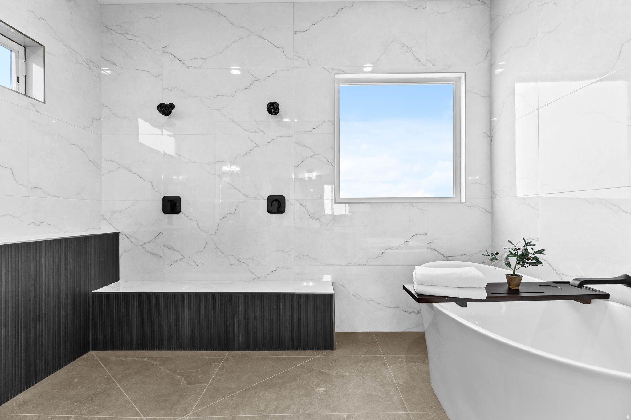 FALCON RIDGE PH 4 - Residential