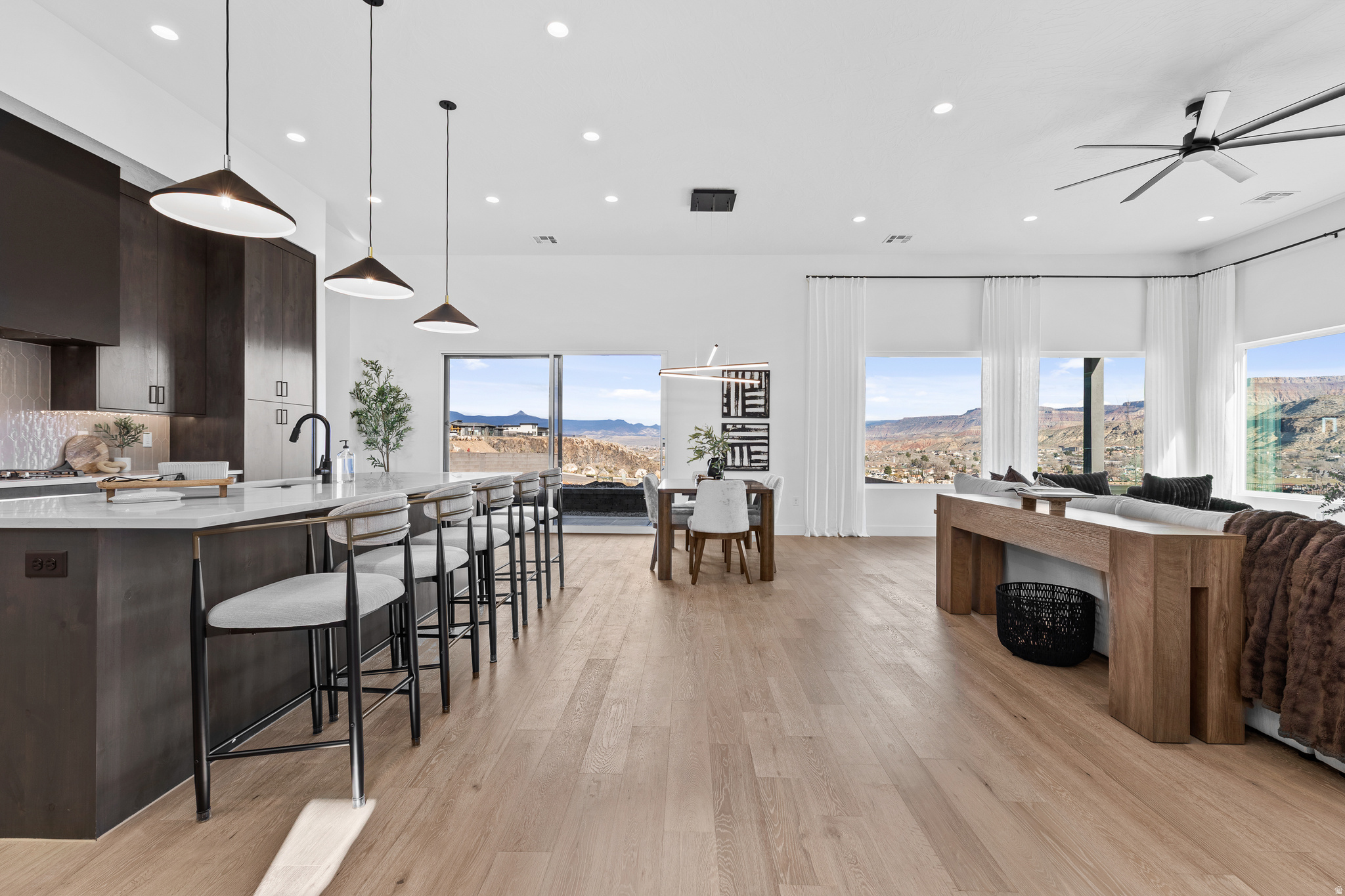 FALCON RIDGE PH 4 - Residential