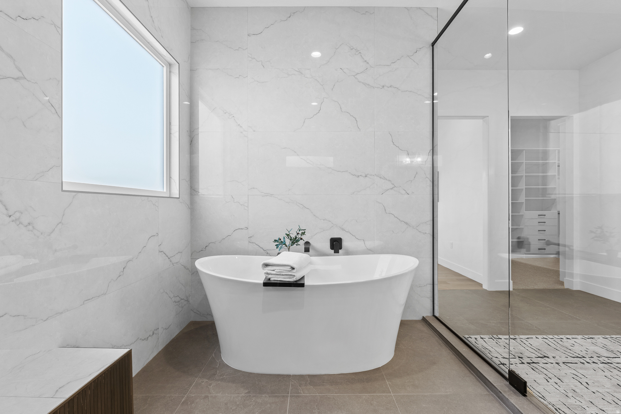 FALCON RIDGE PH 4 - Residential