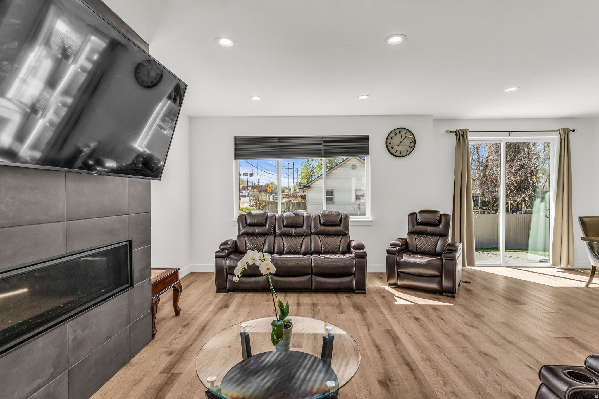 MATTHEW AVE - Residential