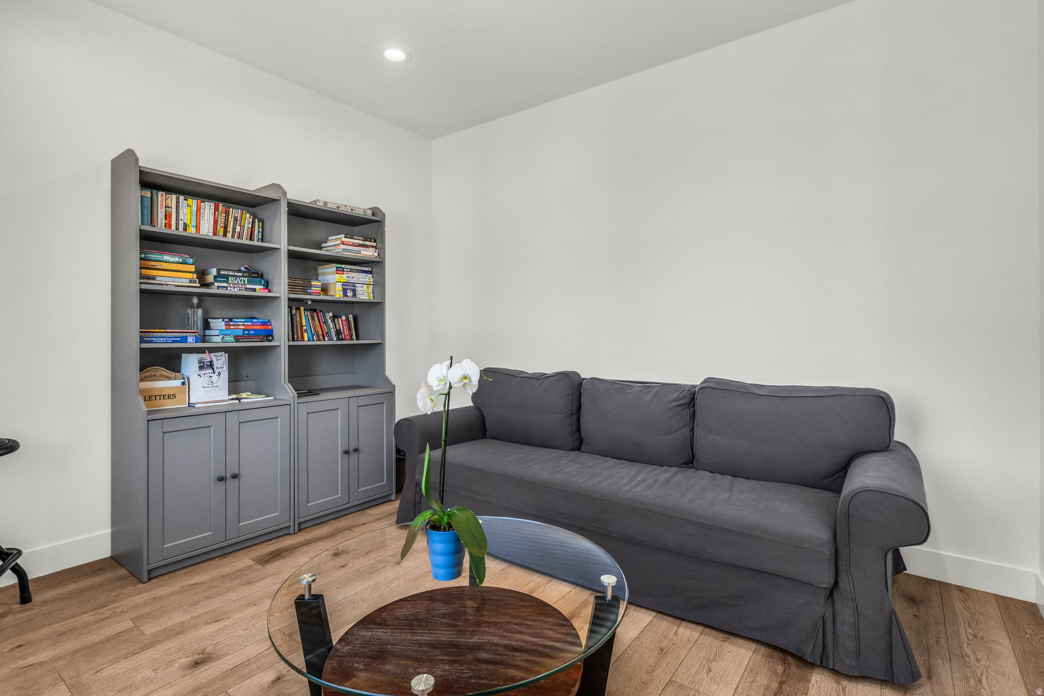 MATTHEW AVE - Residential