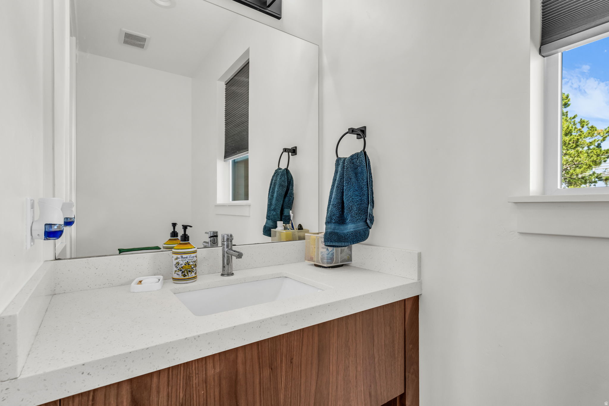 MATTHEW AVE - Residential