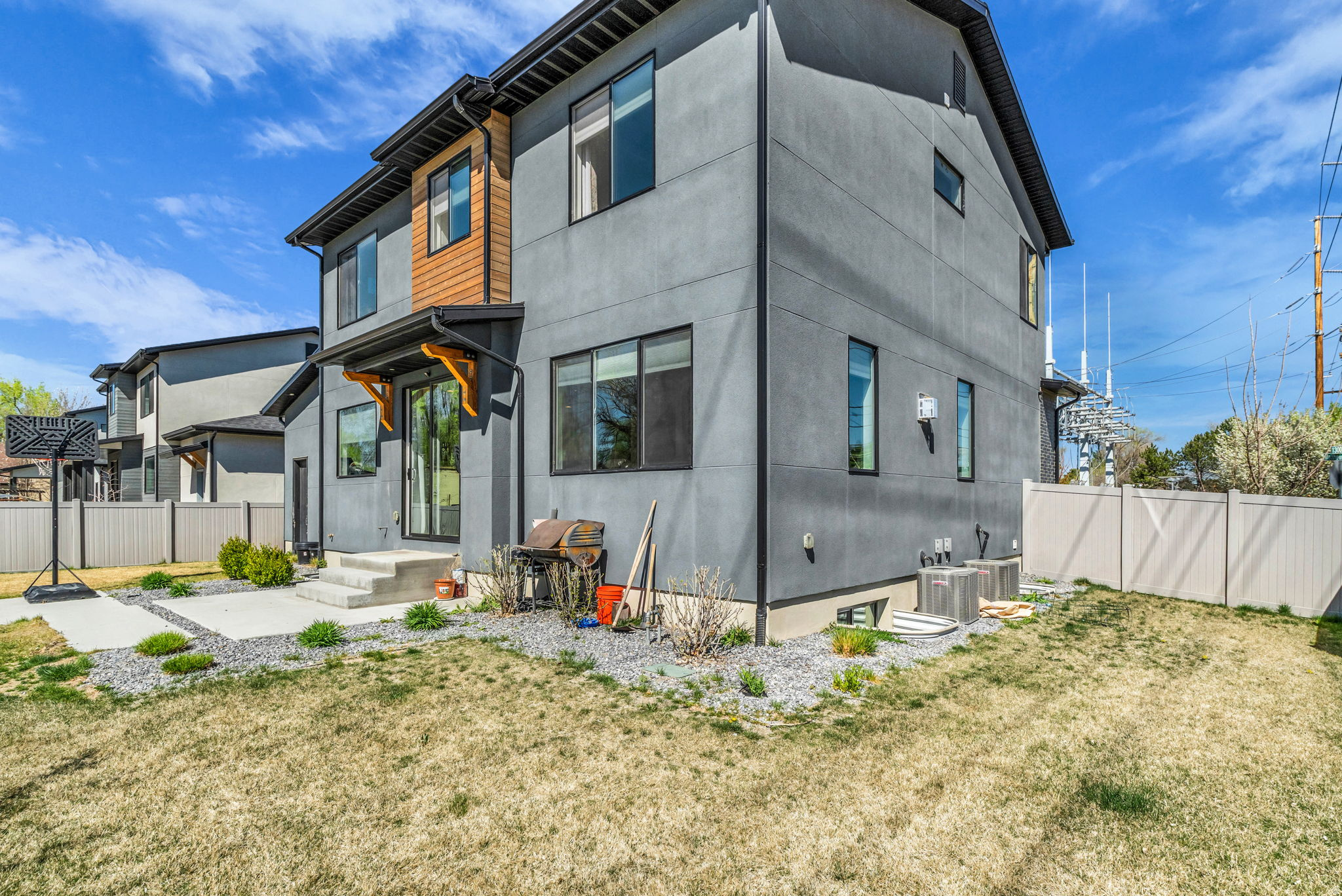 MATTHEW AVE - Residential