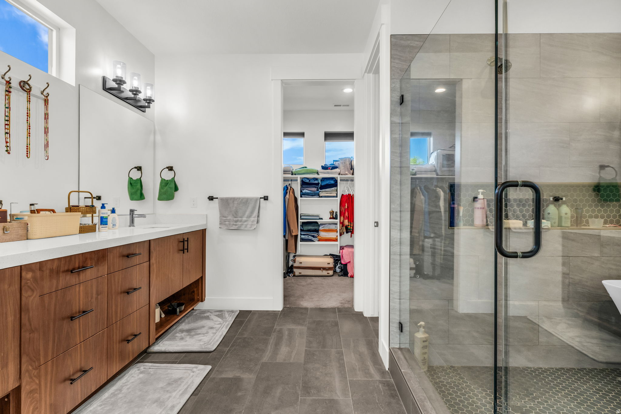 MATTHEW AVE - Residential