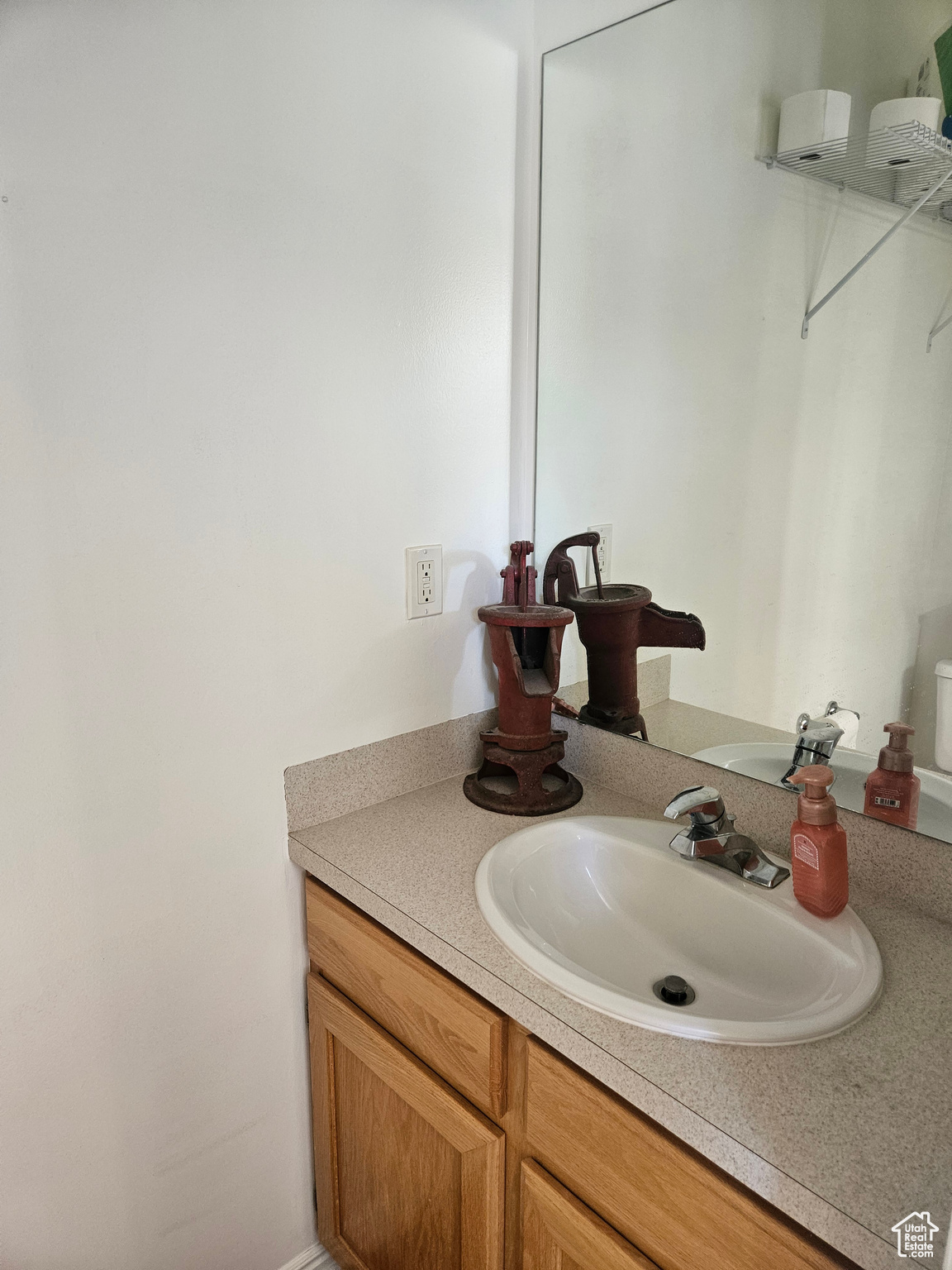 NEW TOWNE SQUARE - Residential