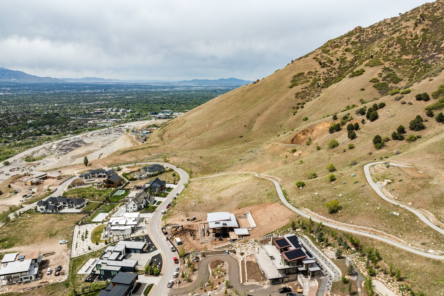 COTTONWOOD CANYON ES - Land