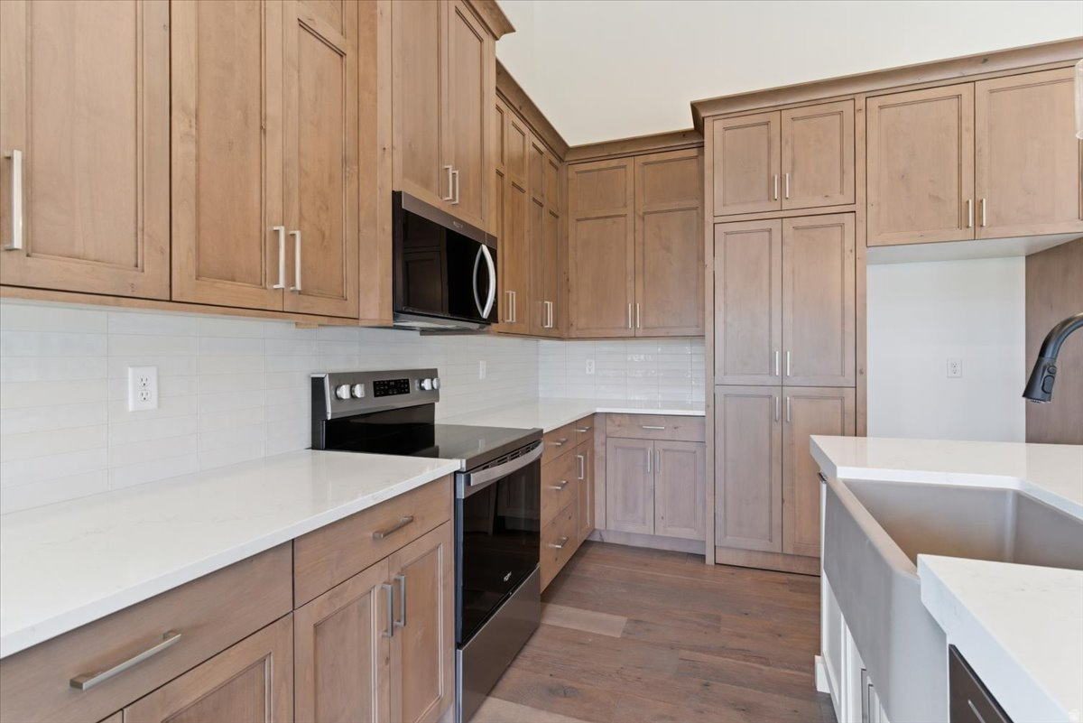 HEATHER RIDGE ESTATES - Residential