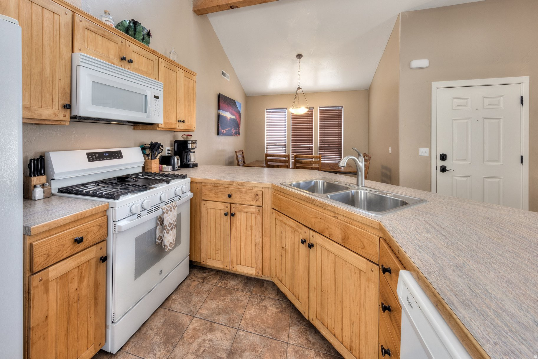 RIM VILLAGE - Residential