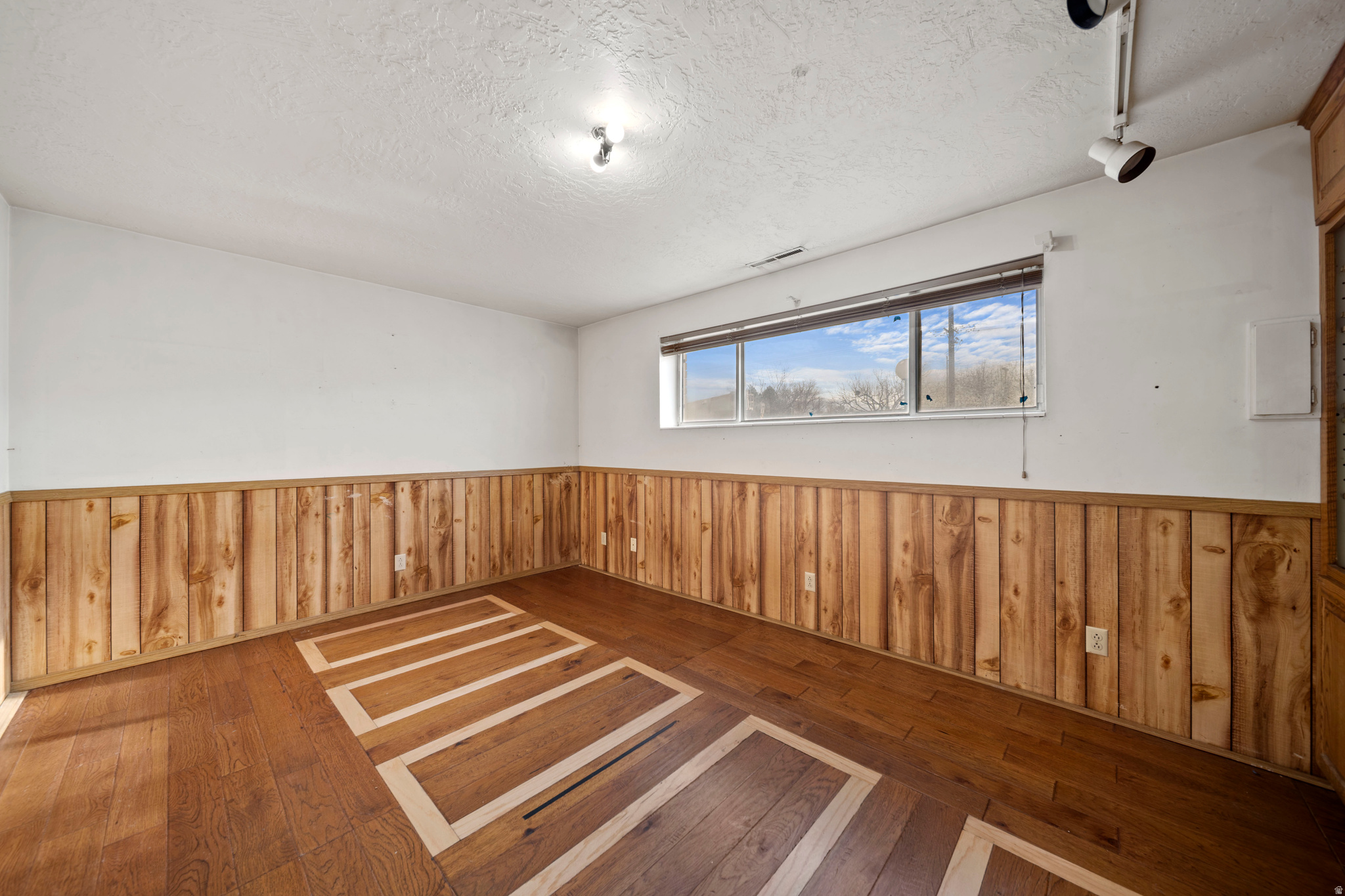 WESTWOOD ESTATES #5 - Residential