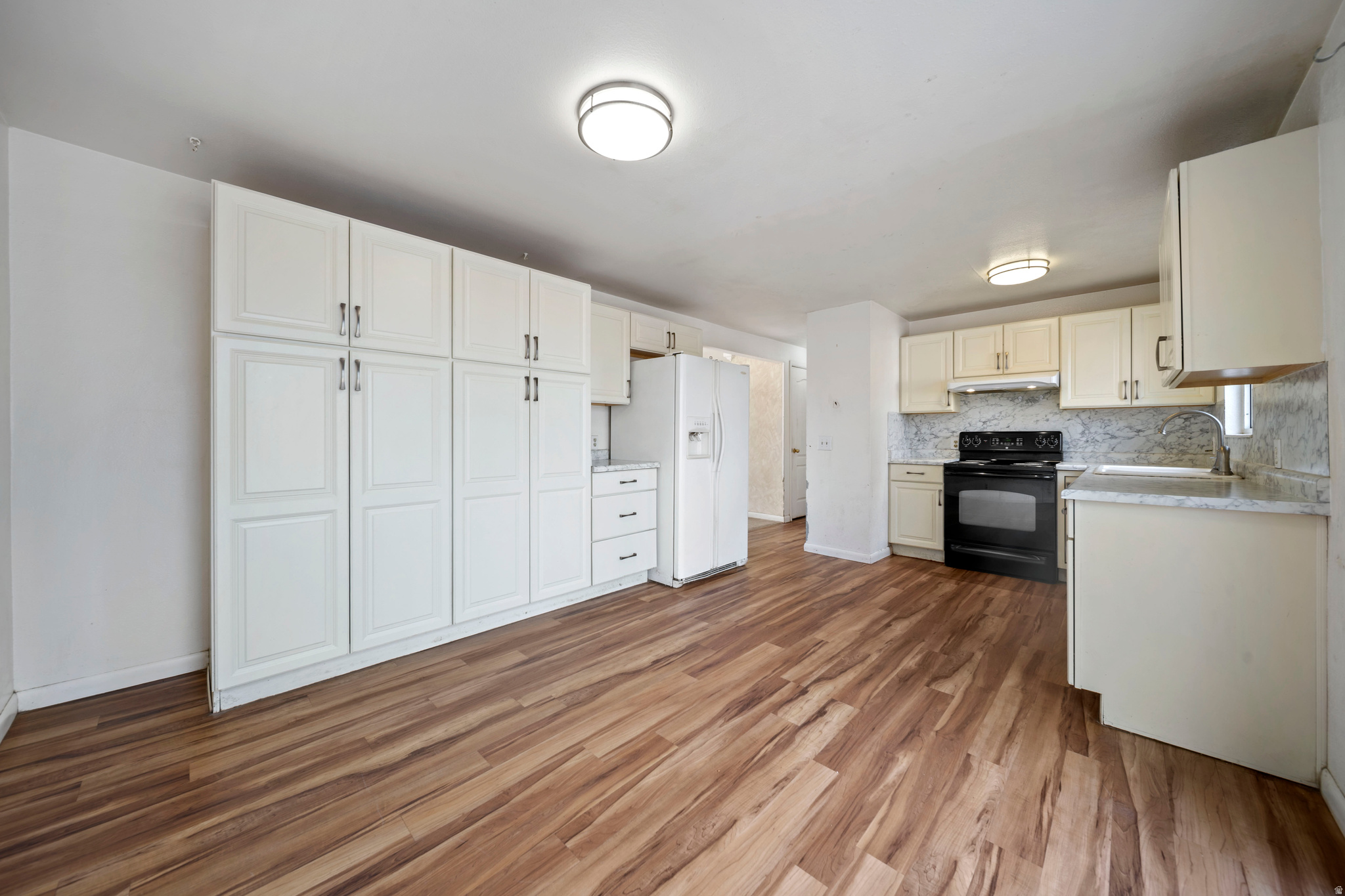 WESTWOOD ESTATES #5 - Residential