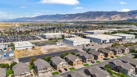 Tiny photo for 1022 W ALLINGTON DR N, North Salt Lake, UT 84054 (MLS # 2111835)