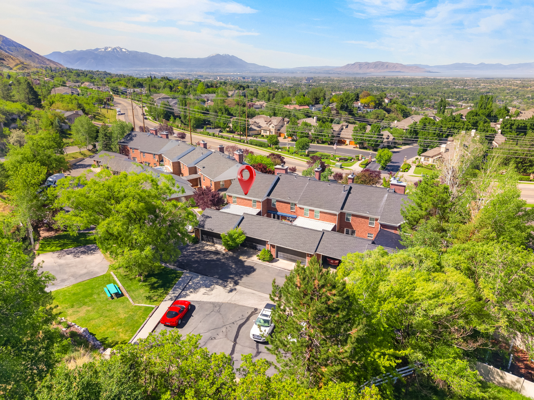 IVY AT THE RIDGE - Residential