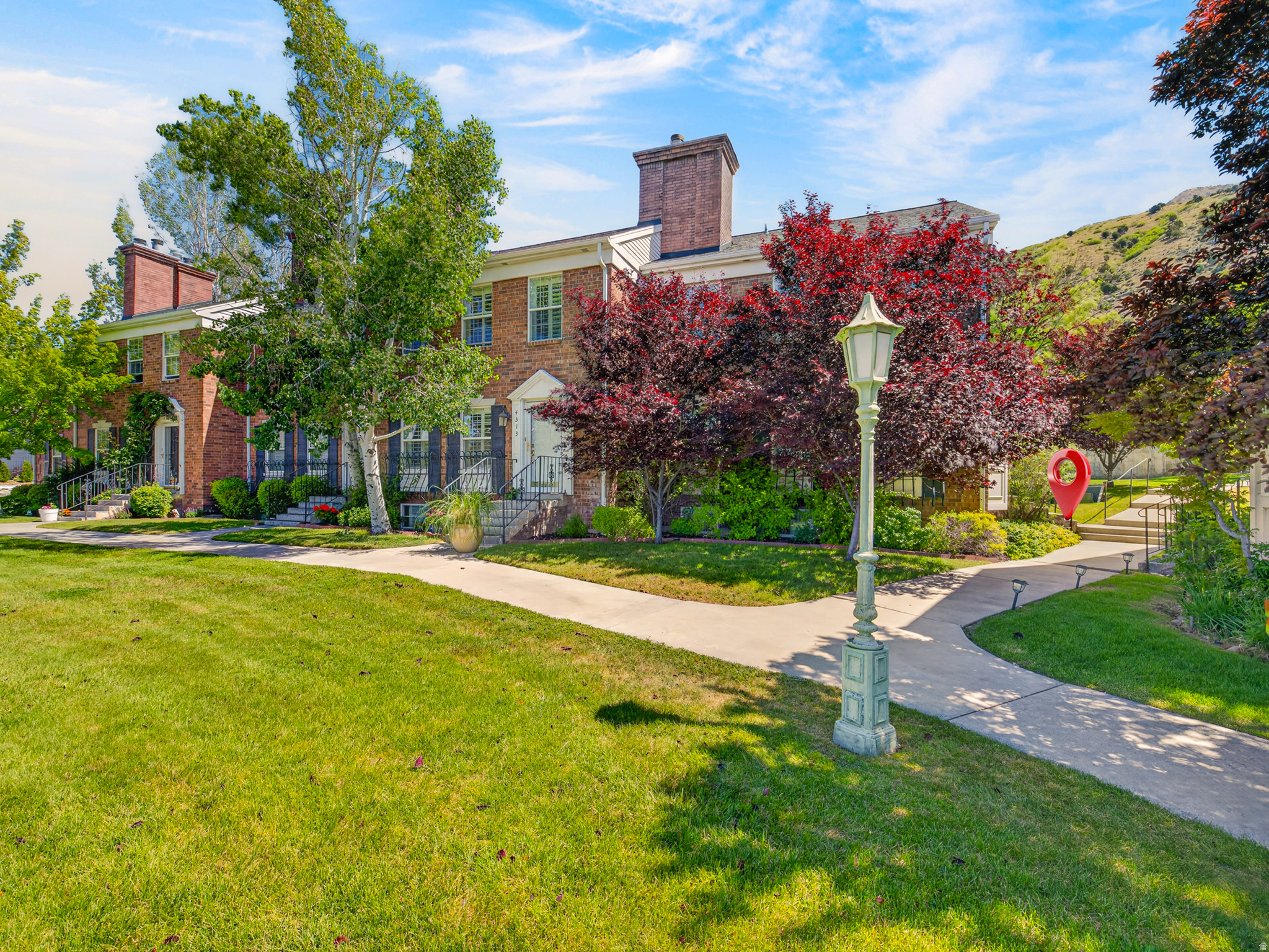 IVY AT THE RIDGE - Residential