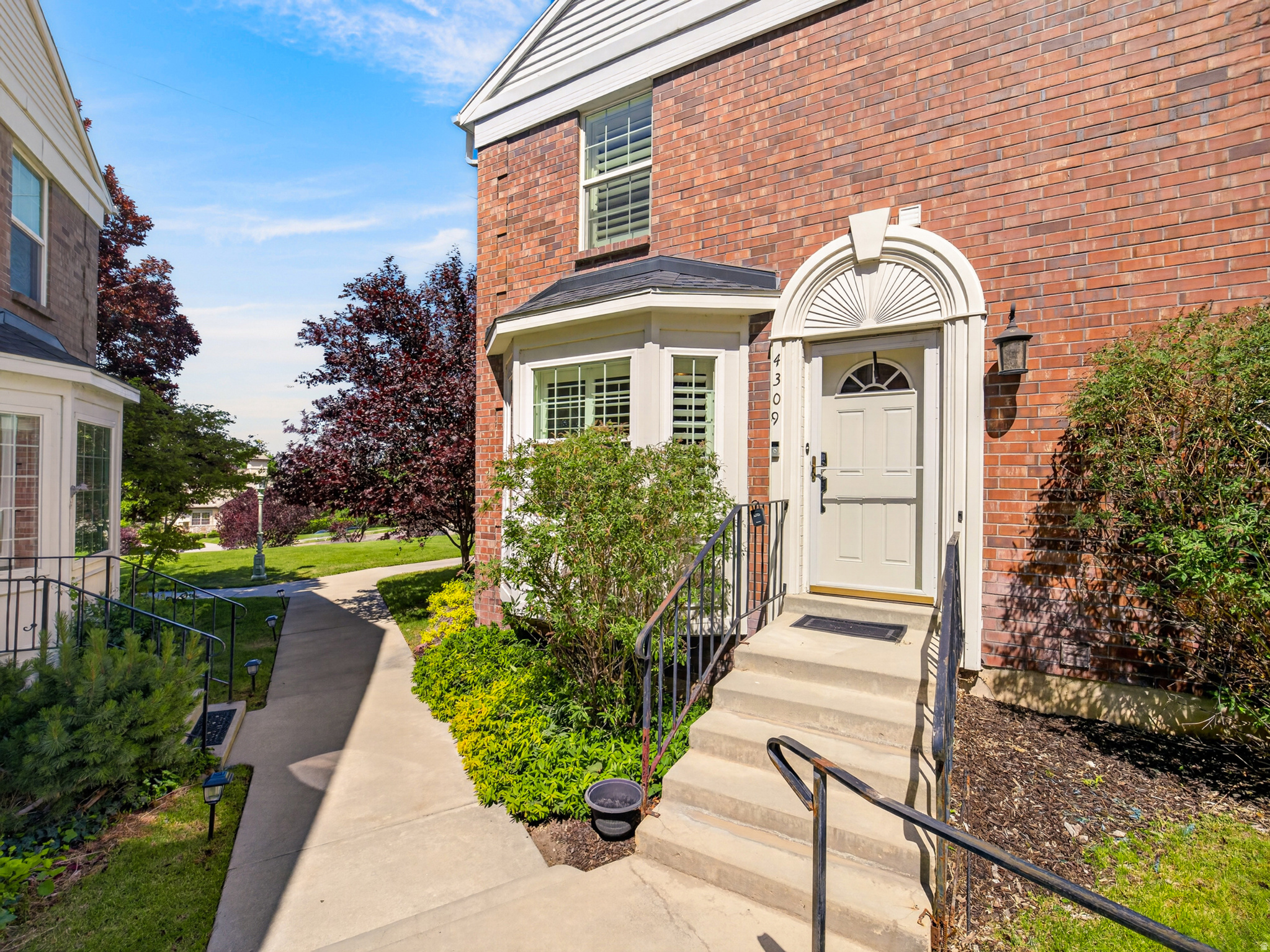 IVY AT THE RIDGE - Residential