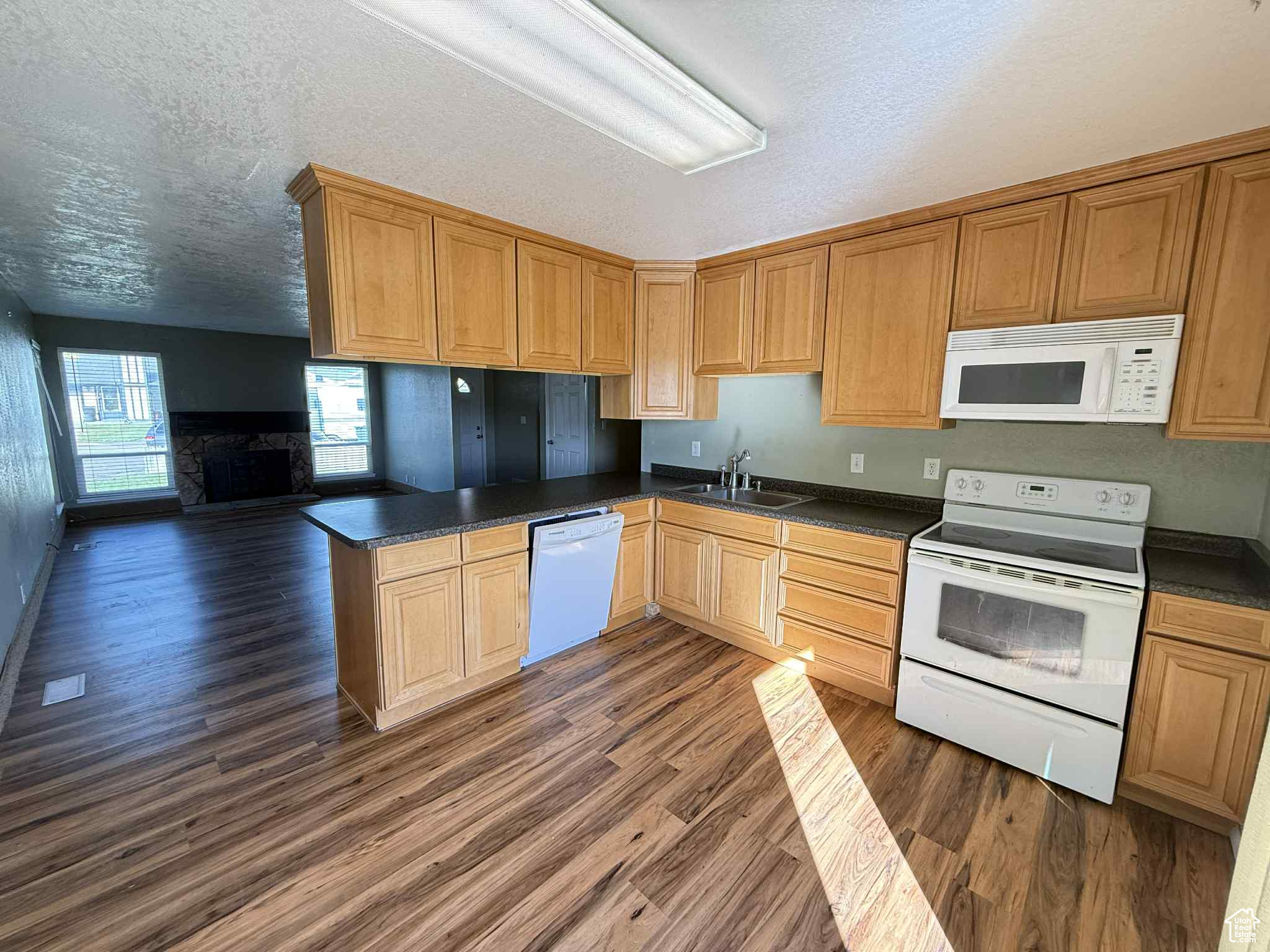 CEDAR HILLS - Residential