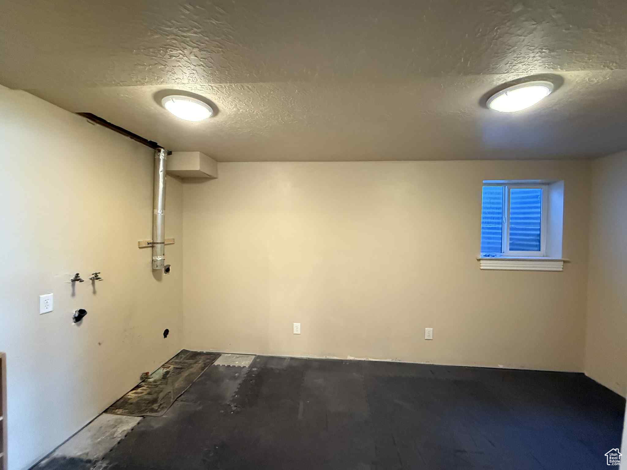 CEDAR HILLS - Residential