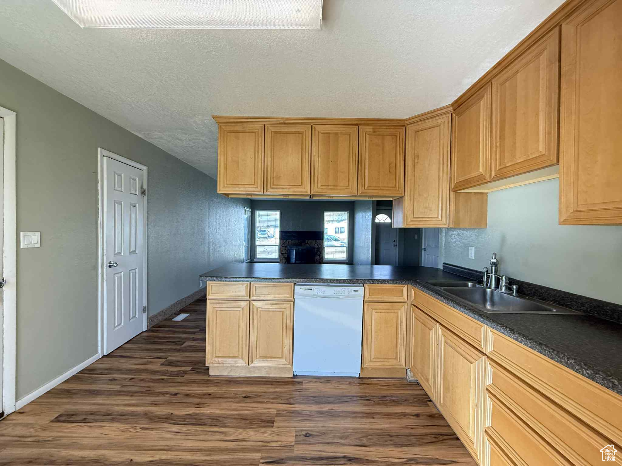 CEDAR HILLS - Residential