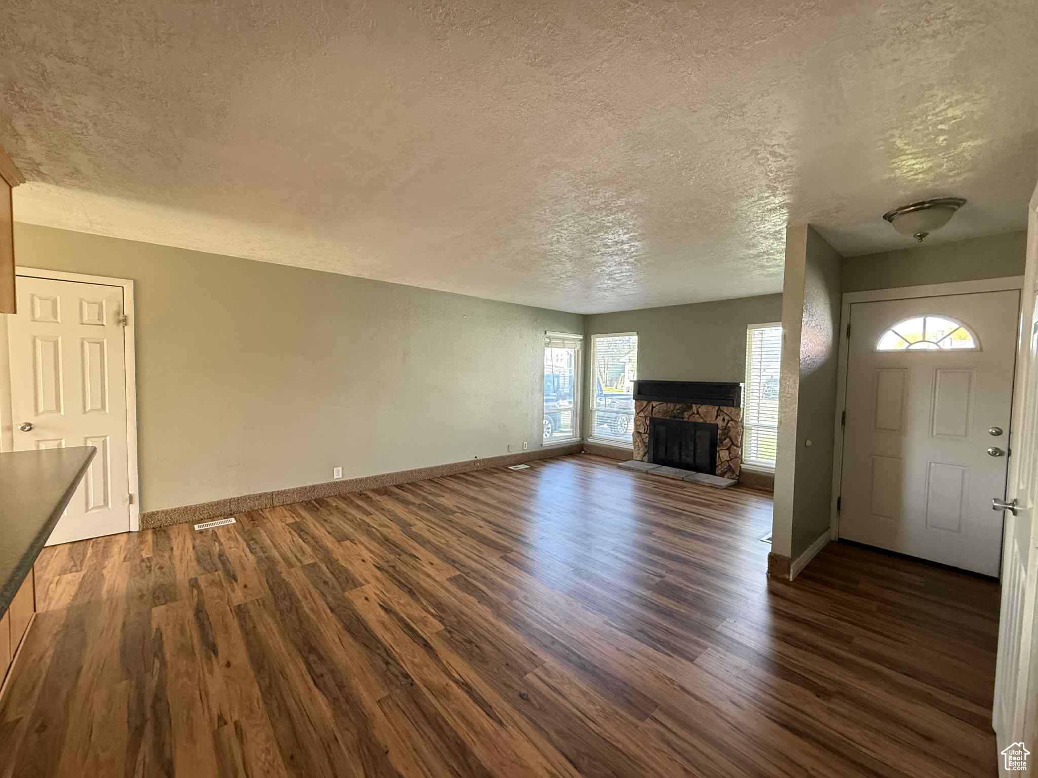 CEDAR HILLS - Residential