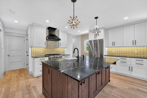 Tiny photo for 1148 E KENSINGTON AVE, Salt Lake City, UT 84105 (MLS # 2120754)