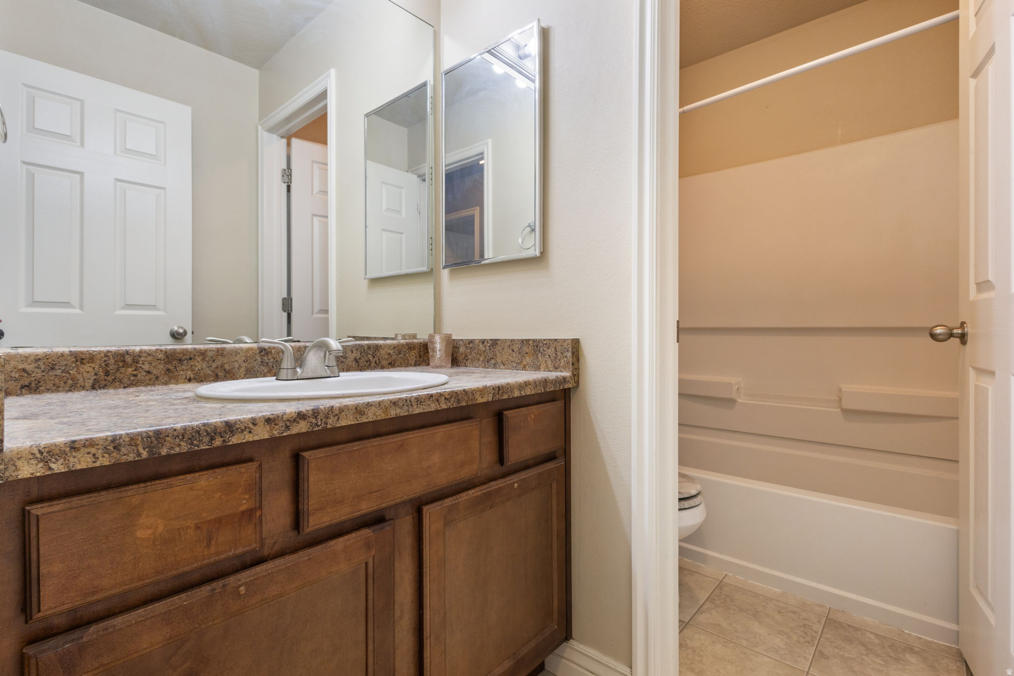 EAST TOWN VILLAGE PH 6 - Residential