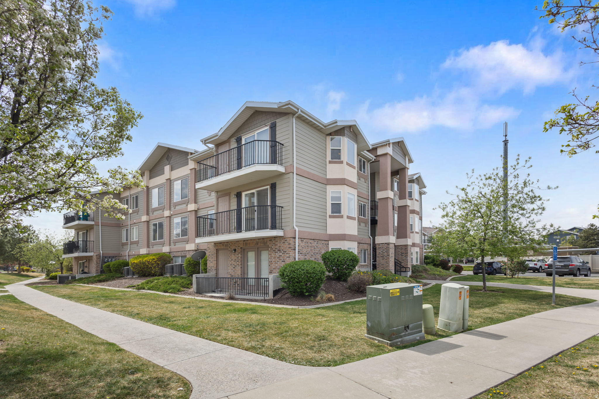 EAST TOWN VILLAGE PH 6 - Residential