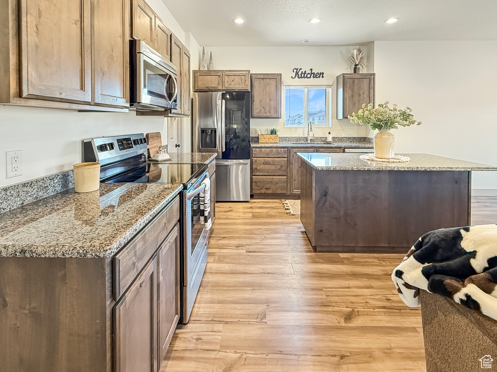 MAPLETON VILLAGE - Residential