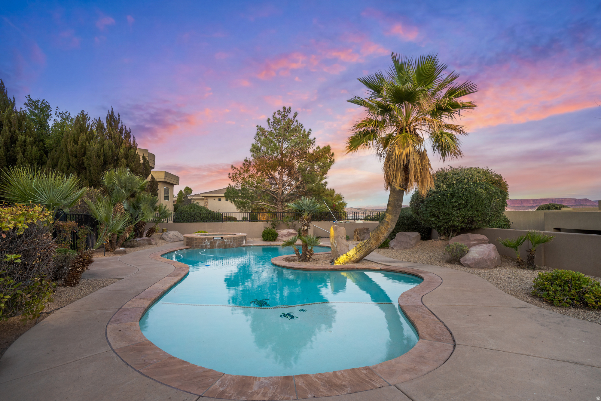 PARAGON COVE TH AT STONECLIFF 2 - Residential