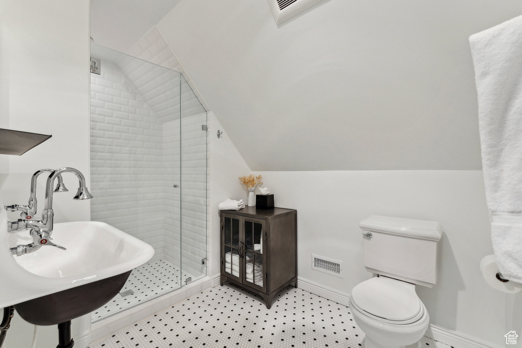 Park City, Utah 84060, United States, 4 Bedrooms Bedrooms, ,3 BathroomsBathrooms,Residential,Pending,10078