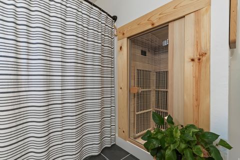 Tiny photo for 2615 E CANTERBURY LN S, Cottonwood Heights, UT 84121 (MLS # 2135499)