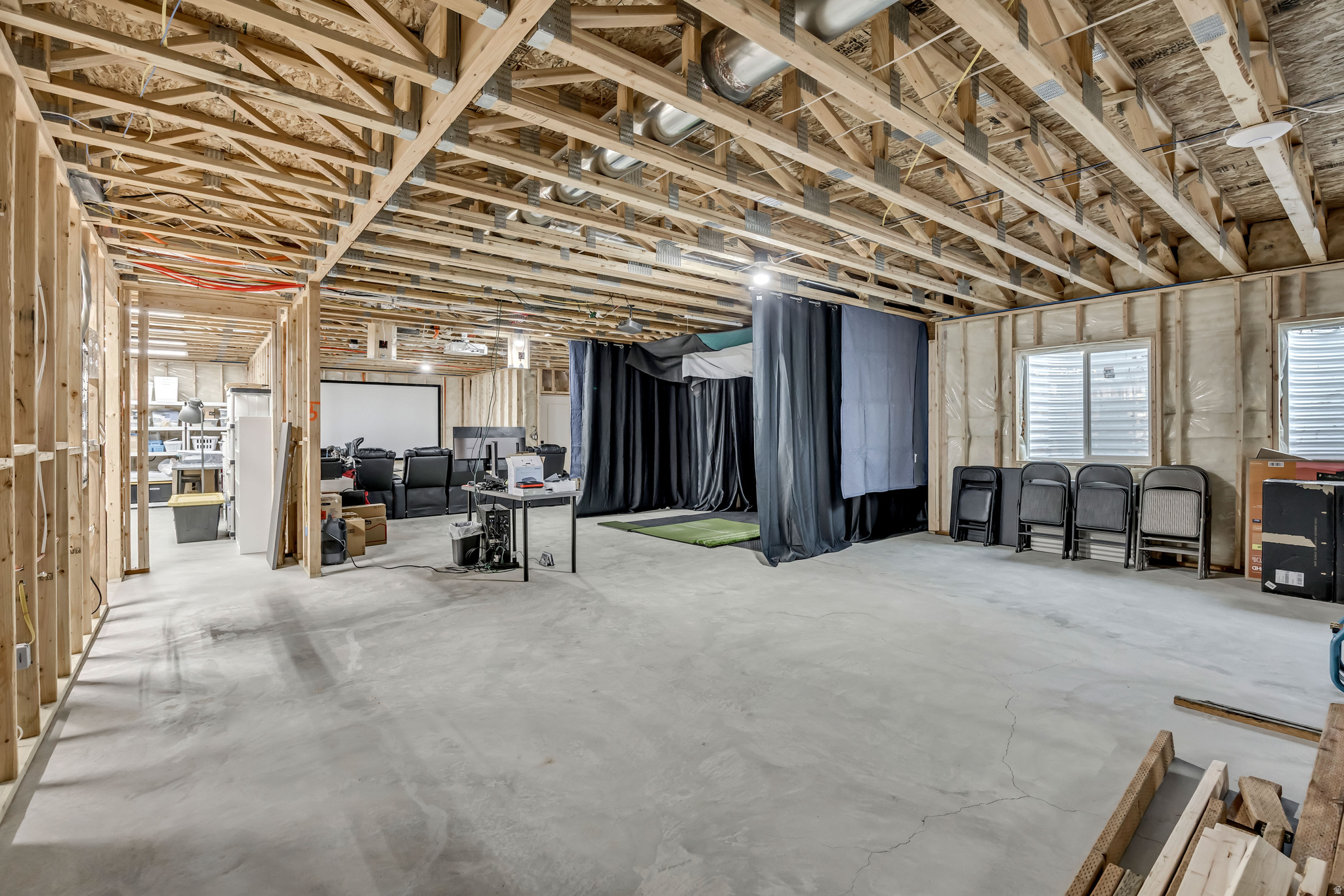 HIGH SKY ESTATES - Residential