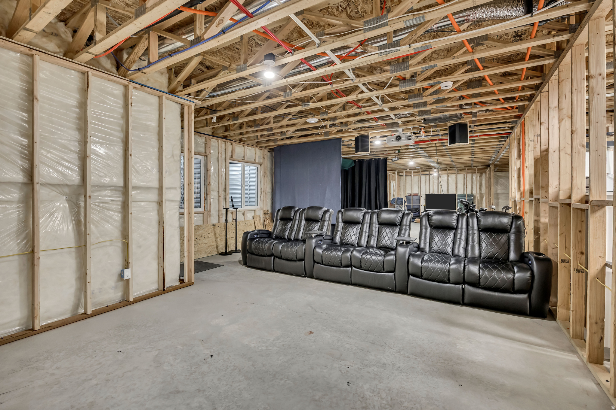 HIGH SKY ESTATES - Residential