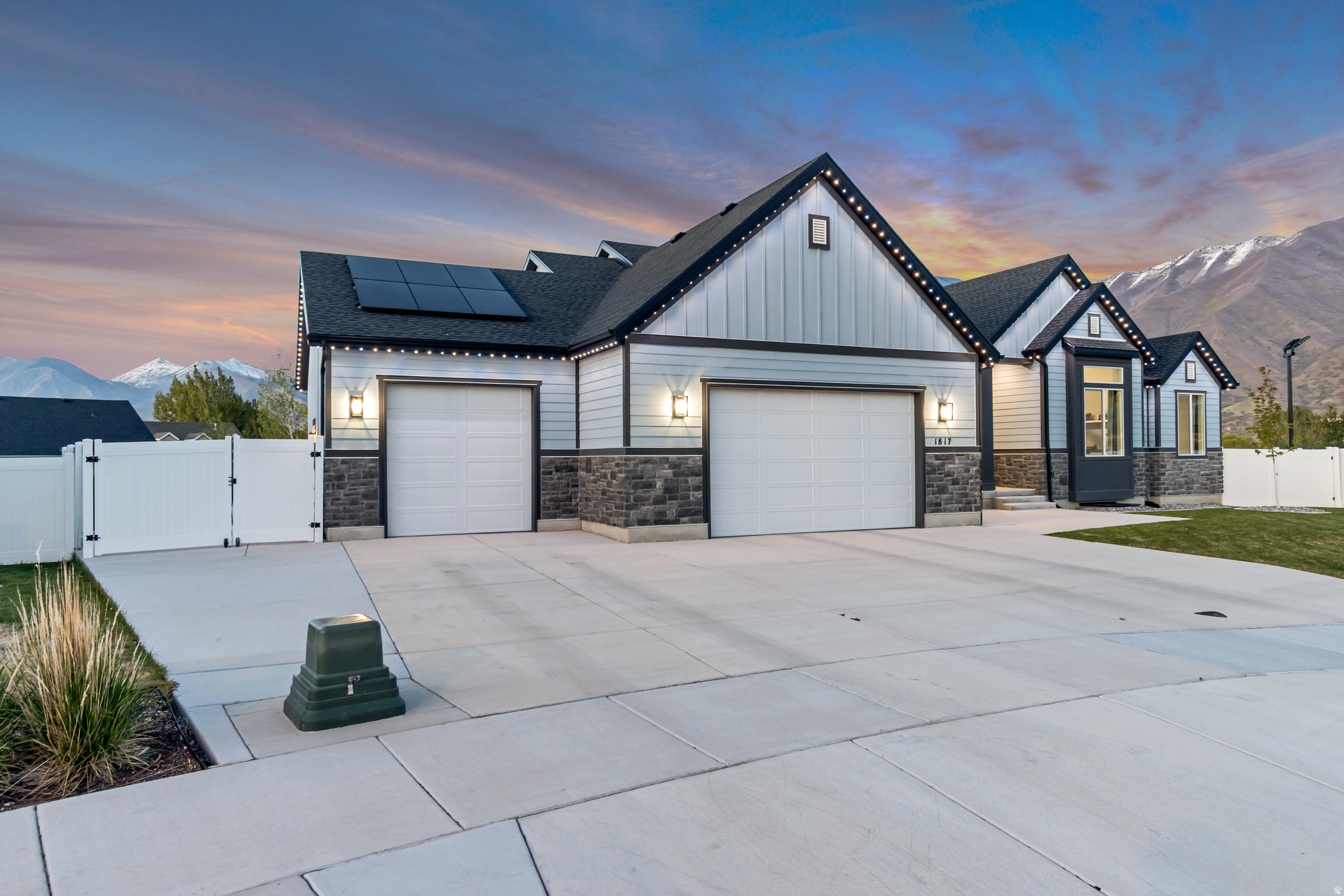 HIGH SKY ESTATES - Residential