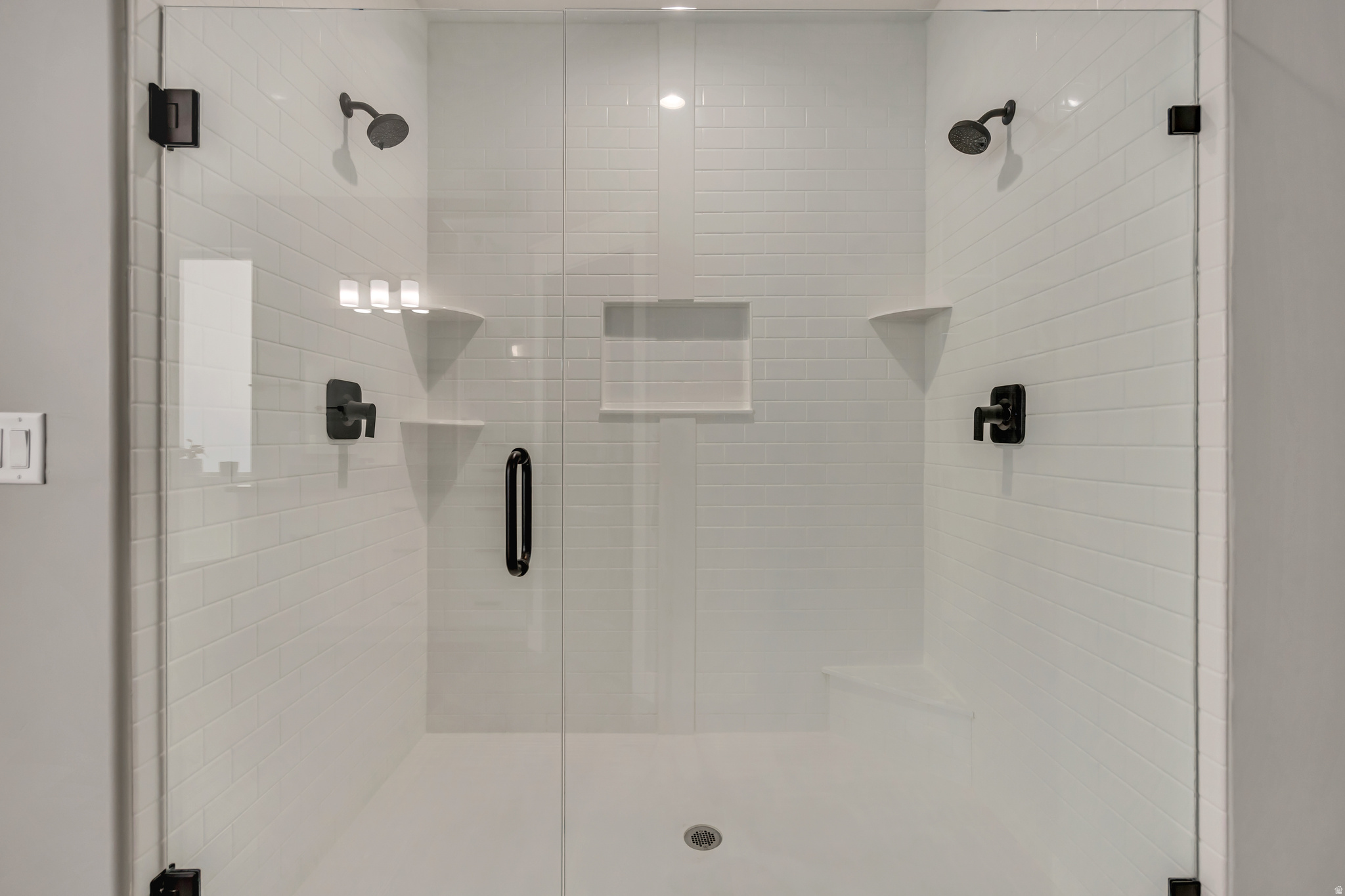 HIGH SKY ESTATES - Residential