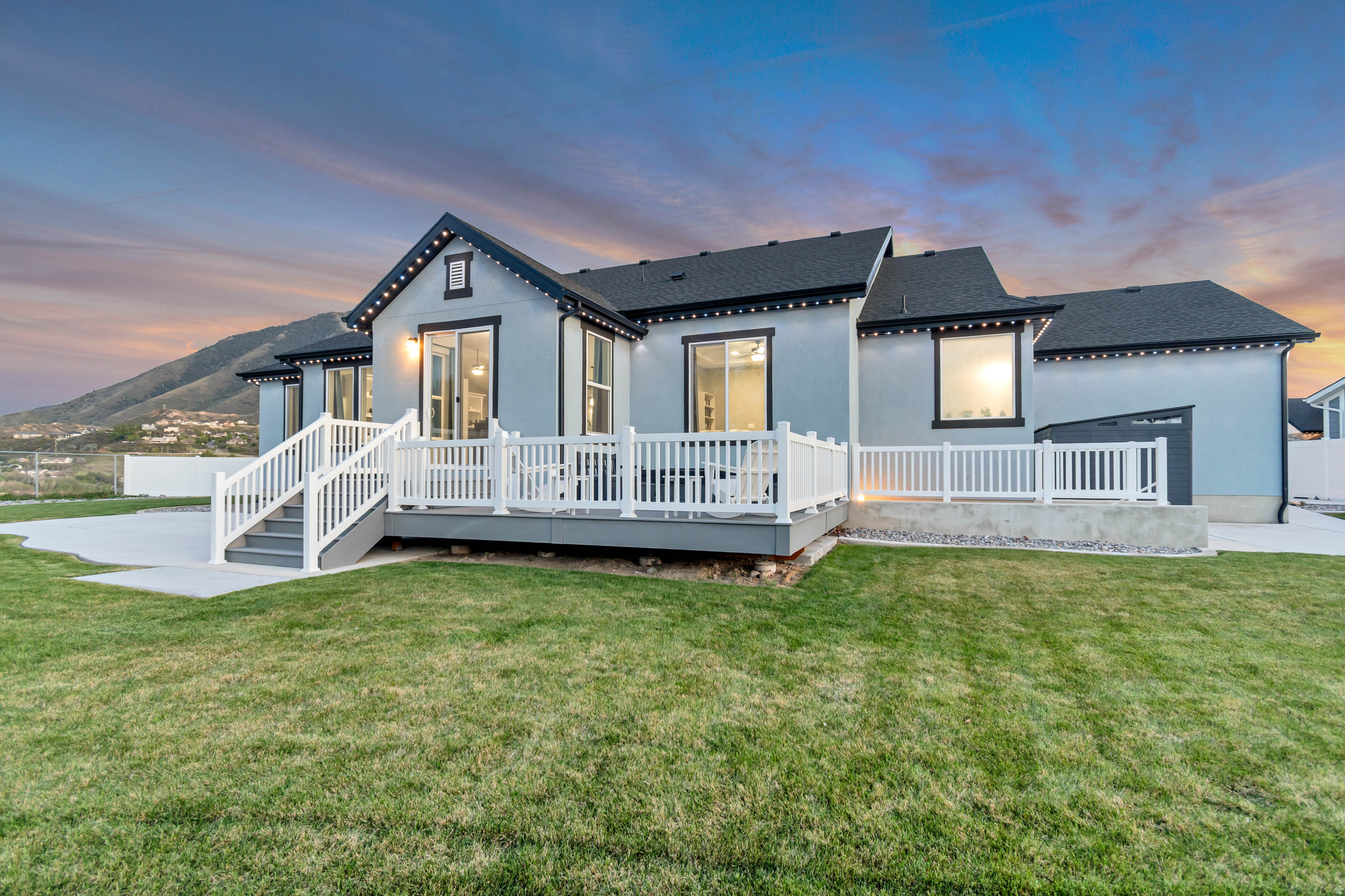 HIGH SKY ESTATES - Residential