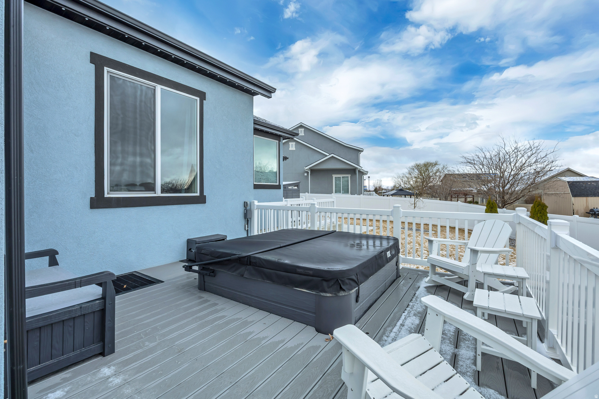 HIGH SKY ESTATES - Residential