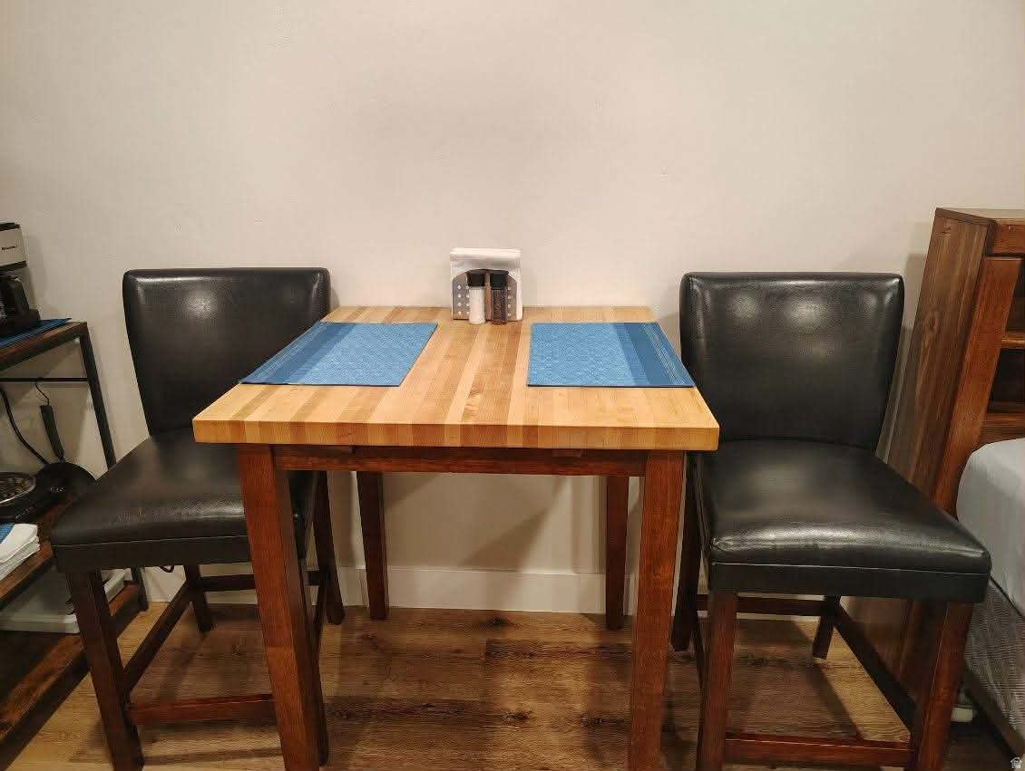 SUNSET EST B - Residential