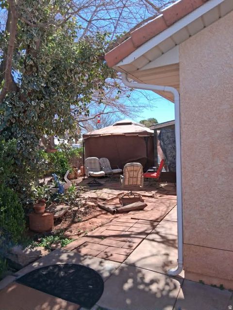 Tiny photo for 565 S 250 E, Ivins, UT 84738 (MLS # 2131020)