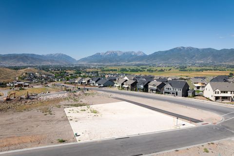 Tiny photo for 1216 E COYOTE VIEW CIR #227, Heber City, UT 84032 (MLS # 2152246)