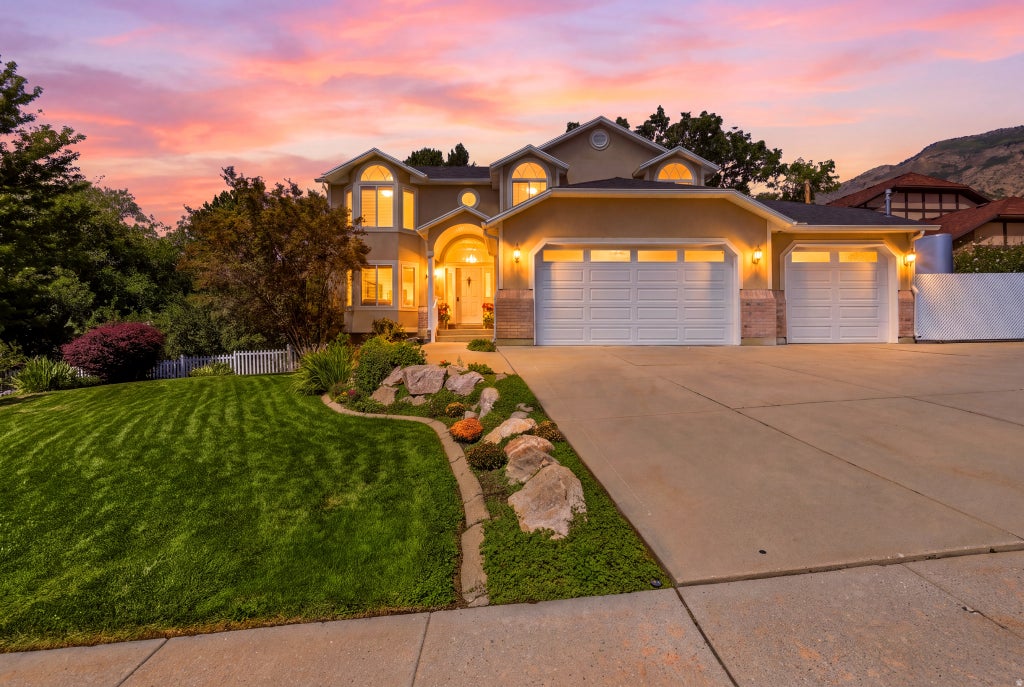 Photo of 1226 E 3150 N, North Ogden, UT 84414 (MLS # 2183634)