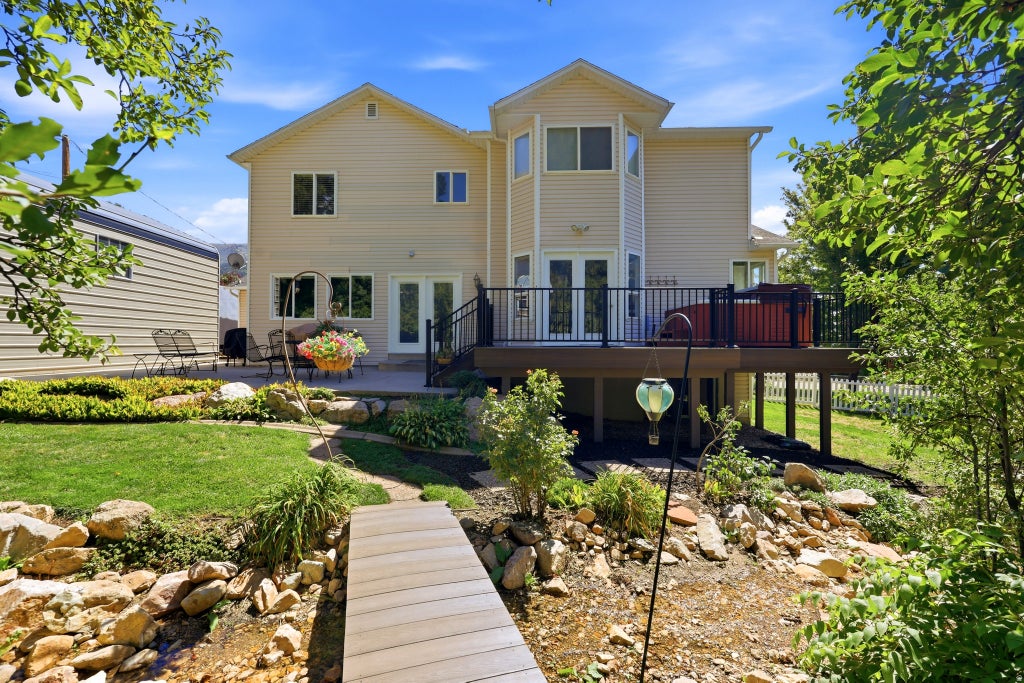 Photo of 1226 E 3150 N, North Ogden, UT 84414 (MLS # 2183634)