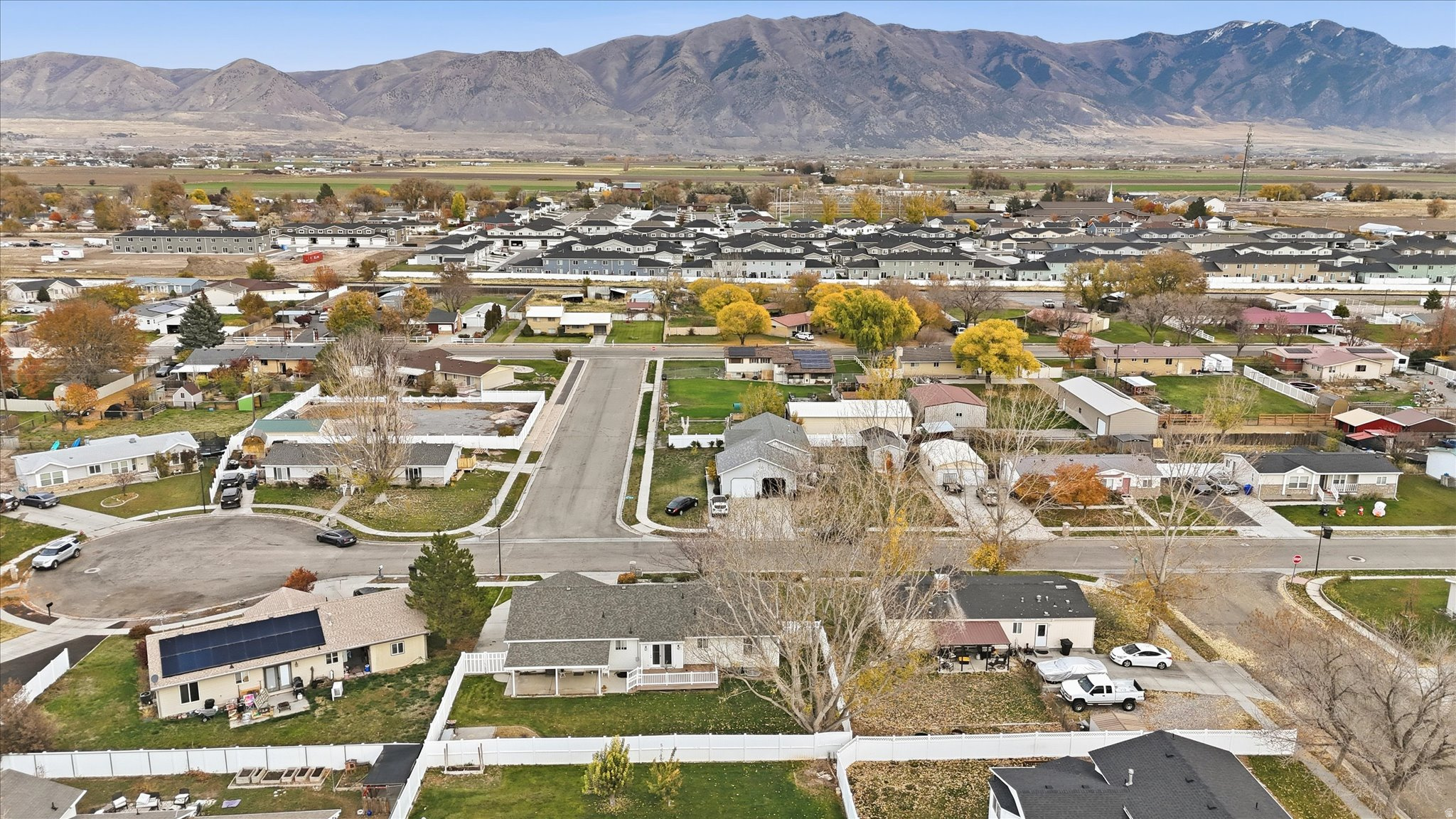 THE PETERSON LEGACY - Residential