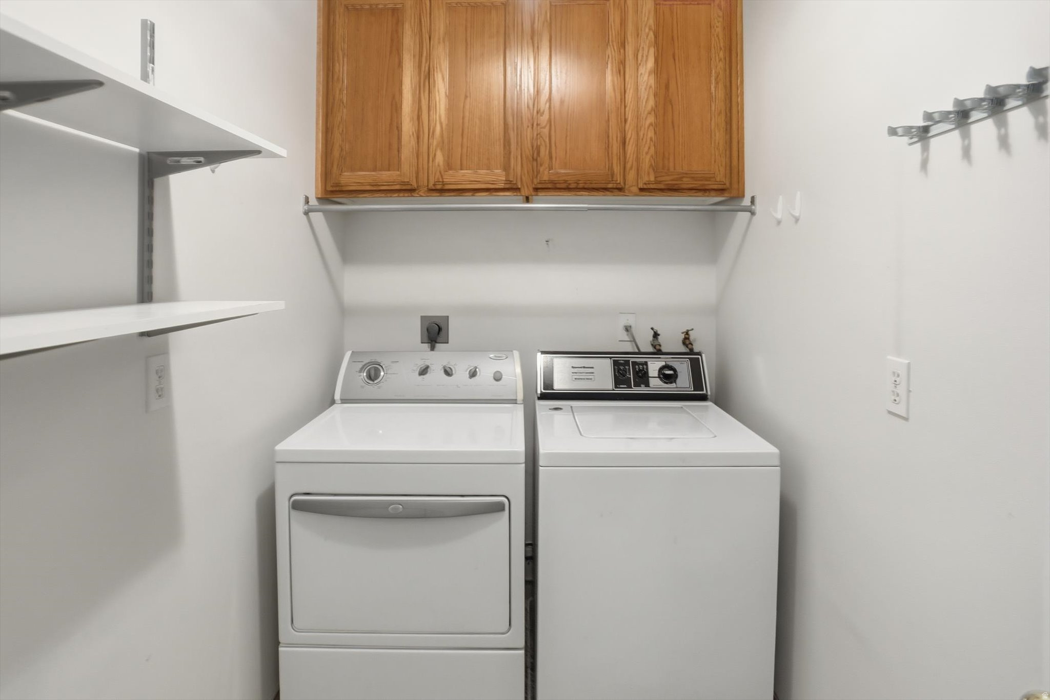 THE PETERSON LEGACY - Residential