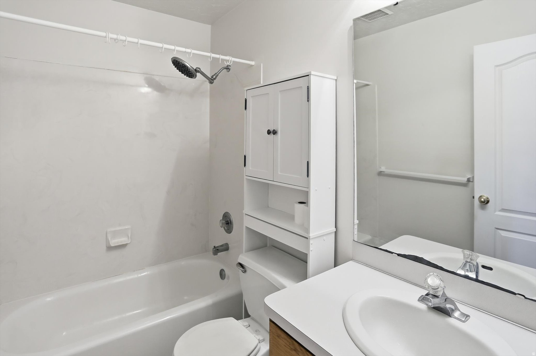 THE PETERSON LEGACY - Residential